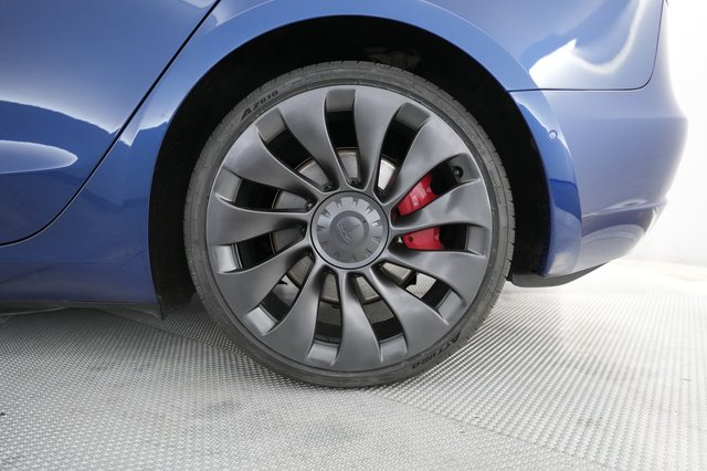 2022 Tesla Model 3 — photo 17 of 22