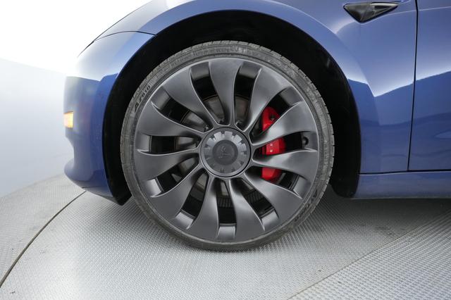 2022 Tesla Model 3 — photo 7 of 22