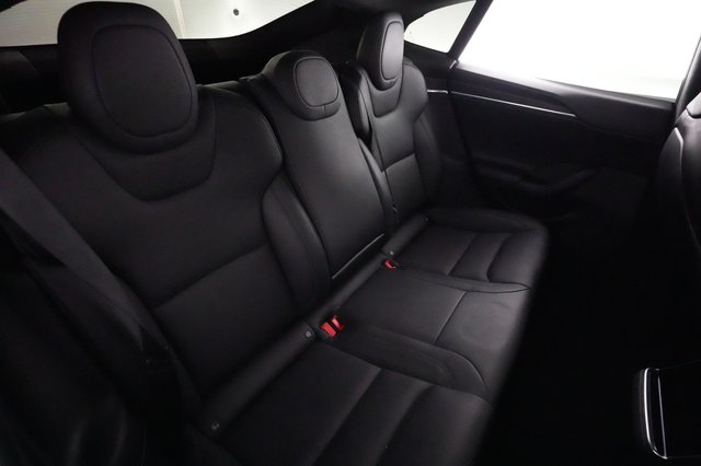 2022 Tesla Model S — photo 19 of 22