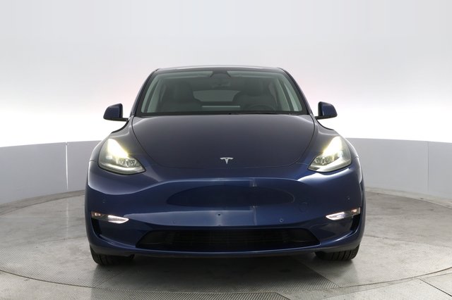 2022 Tesla Model Y — photo 9 of 22