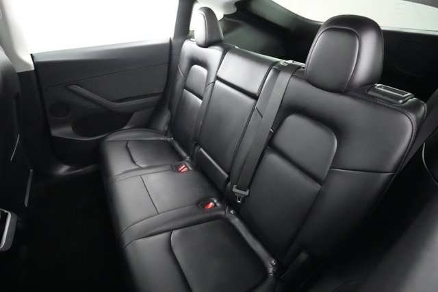 2022 Tesla Model Y — photo 19 of 22