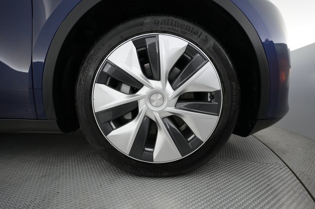 2022 Tesla Model Y — photo 15 of 22