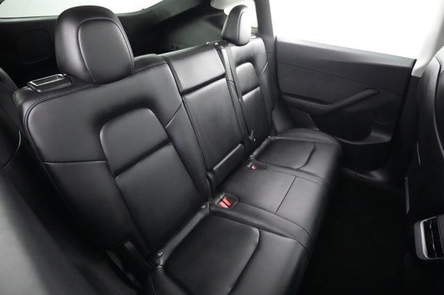 2022 Tesla Model Y — photo 4 of 22