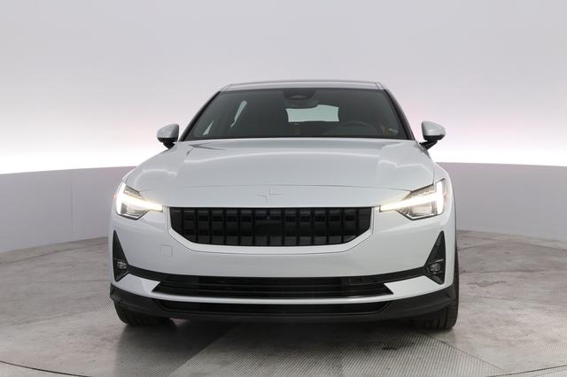 2022 Polestar 2 — photo 9 of 21