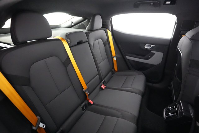2022 Polestar 2 — photo 4 of 21