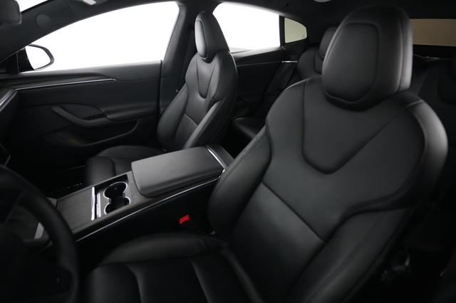 2023 Tesla Model S — photo 3 of 25