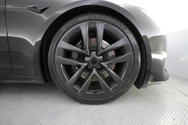 2023 Tesla Model S — photo 17 of 25