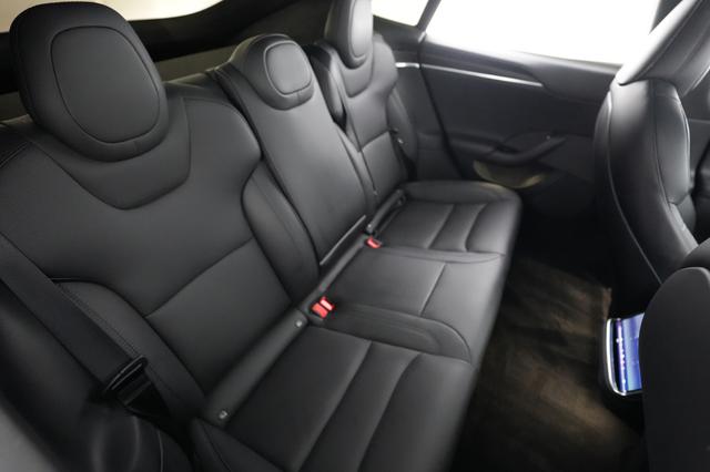 2023 Tesla Model S — photo 4 of 25