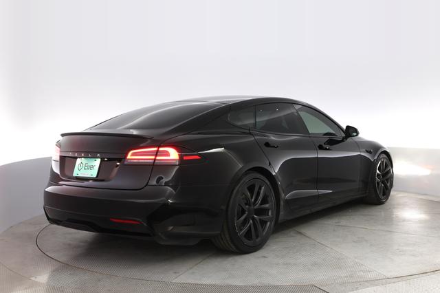2023 Tesla Model S — photo 2 of 25