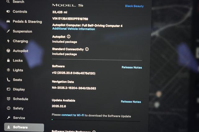 2023 Tesla Model S — photo 5 of 25