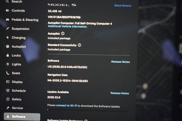 2023 Tesla Model S — photo 5 of 25