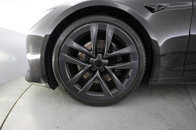 2023 Tesla Model S — photo 16 of 25