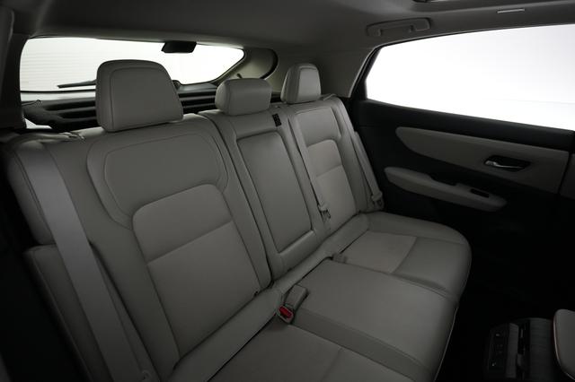 2023 Nissan Ariya — photo 4 of 21