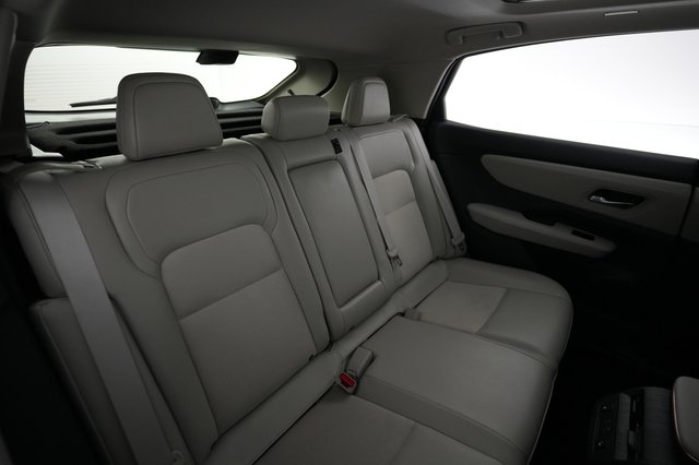 2023 Nissan Ariya — photo 4 of 21