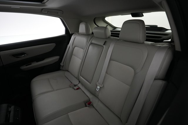 2023 Nissan Ariya — photo 18 of 21