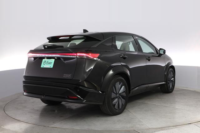 2023 Nissan Ariya — photo 2 of 21