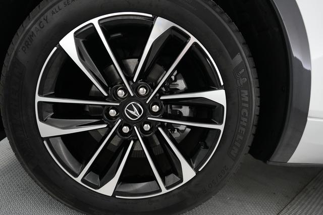 2024 Acura ZDX — photo 7 of 21