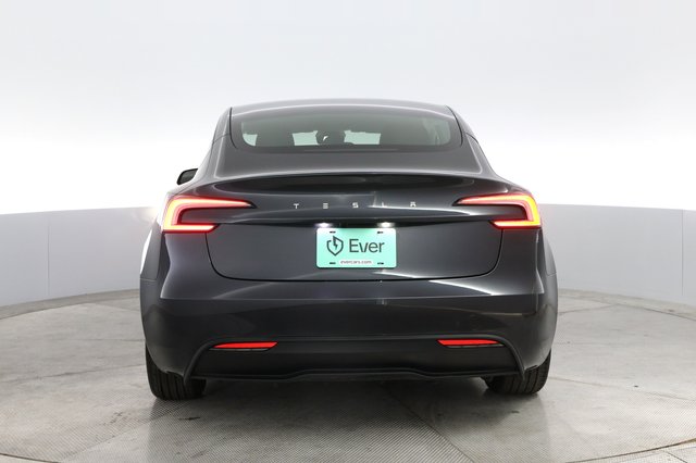 2025 Tesla Model 3 — photo 12 of 22