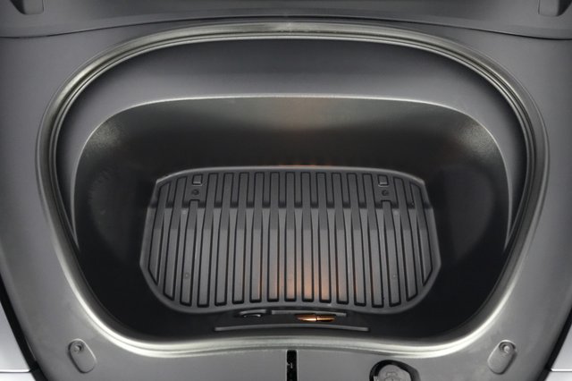 2025 Tesla Model 3 — photo 20 of 22