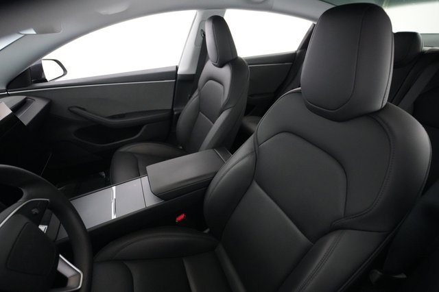2025 Tesla Model 3 — photo 19 of 22