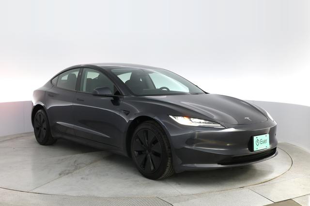 2025 Tesla Model 3 — photo 10 of 22