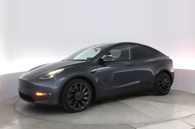 2022 Tesla Model Y — photo 14 of 25