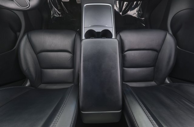 2022 Tesla Model Y — photo 22 of 25