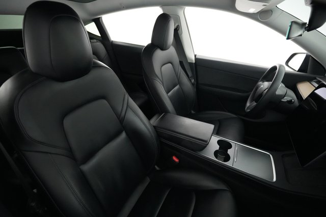2022 Tesla Model Y — photo 19 of 25