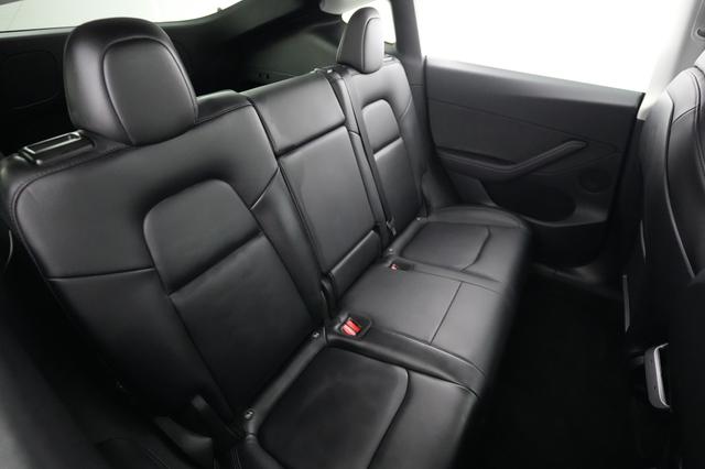2022 Tesla Model Y — photo 4 of 25