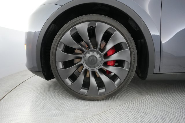 2022 Tesla Model Y — photo 7 of 25