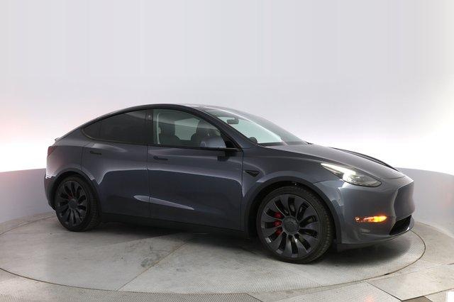 2022 Tesla Model Y — photo 11 of 25
