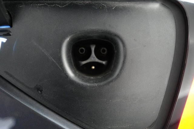 2022 Tesla Model Y — photo 8 of 25