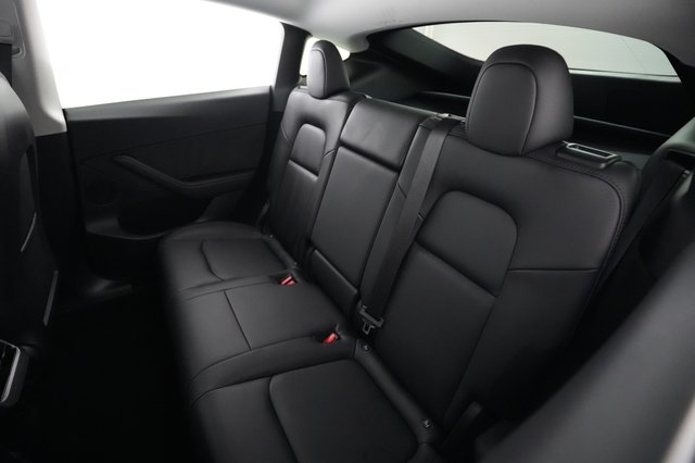 2023 Tesla Model Y — photo 19 of 21