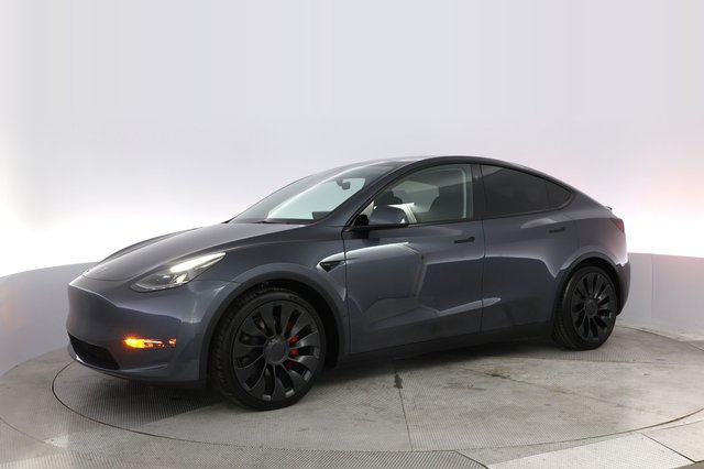 2023 Tesla Model Y — photo 14 of 21