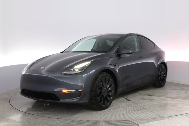 2023 Tesla Model Y — VIN 7SAYGDEF2PF965394