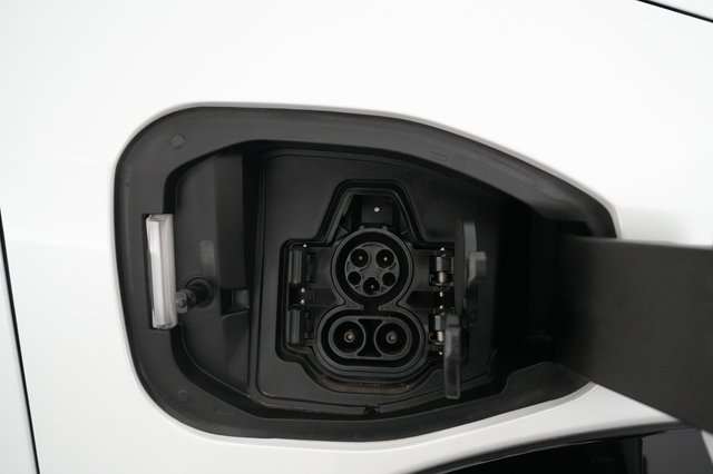 2023 Nissan Ariya — photo 8 of 21