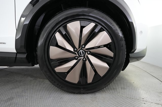 2023 Nissan Ariya — photo 16 of 21