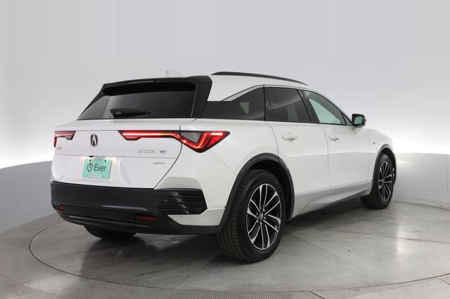 2024 Acura ZDX — photo 2 of 20