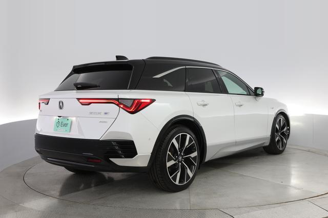 2024 Acura ZDX — photo 2 of 21