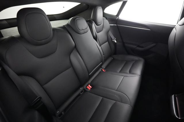 2024 Tesla Model S — photo 4 of 21