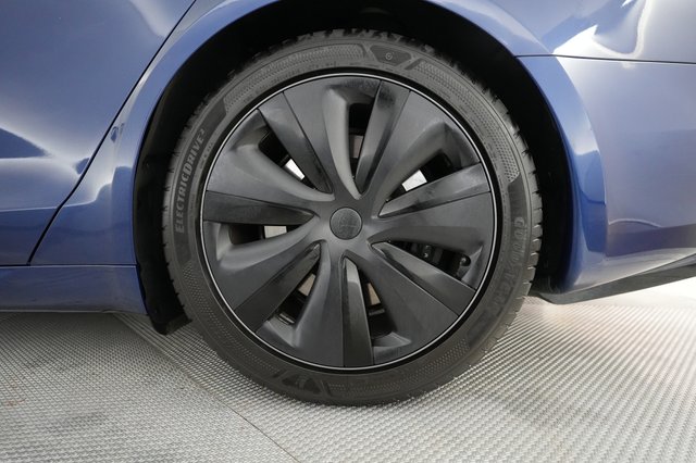 2024 Tesla Model S — photo 17 of 21