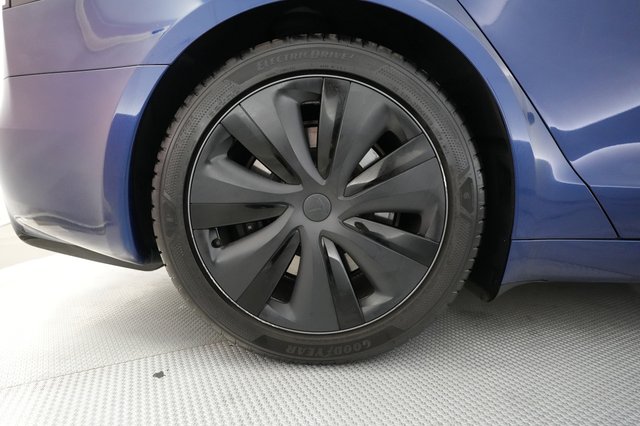 2024 Tesla Model S — photo 16 of 21
