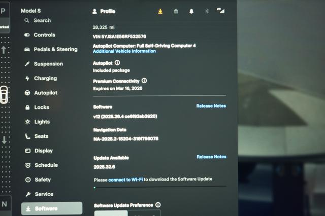 2024 Tesla Model S — photo 5 of 21