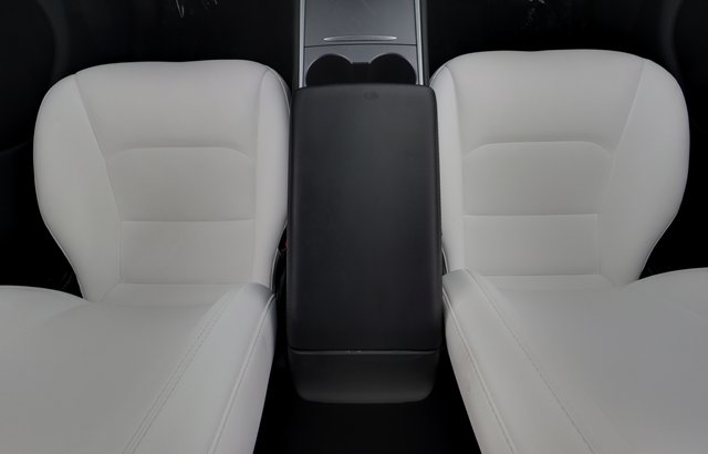2024 Tesla Model Y — photo 20 of 22
