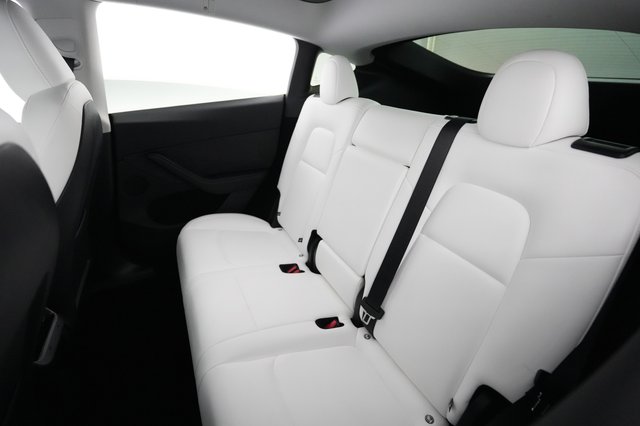 2024 Tesla Model Y — photo 18 of 22