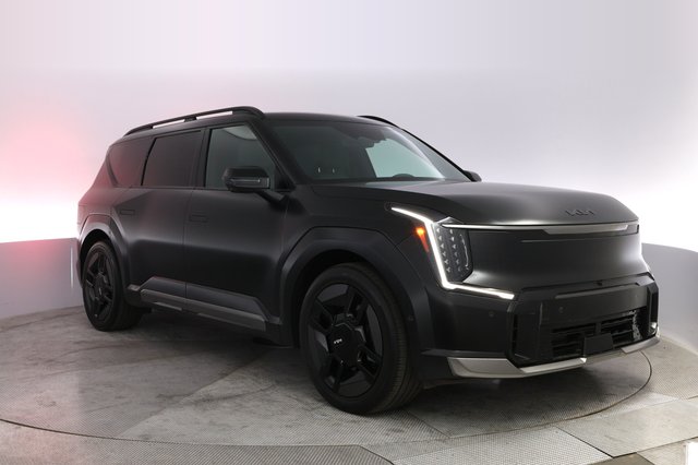 2024 Kia EV9 — photo 10 of 22