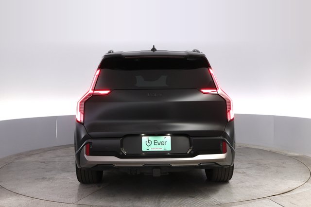 2024 Kia EV9 — photo 12 of 22