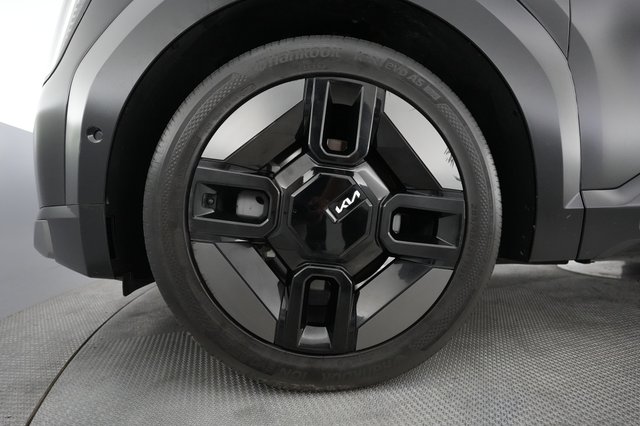 2024 Kia EV9 — photo 15 of 22