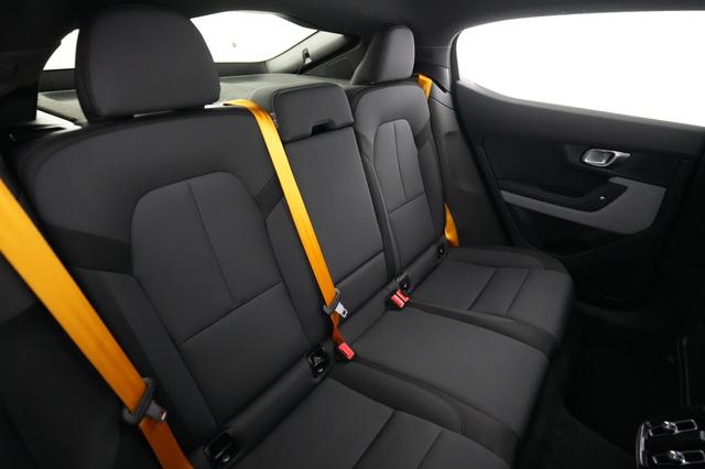 2022 Polestar 2 — photo 4 of 21