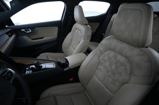 2022 Polestar 2 — photo 3 of 22